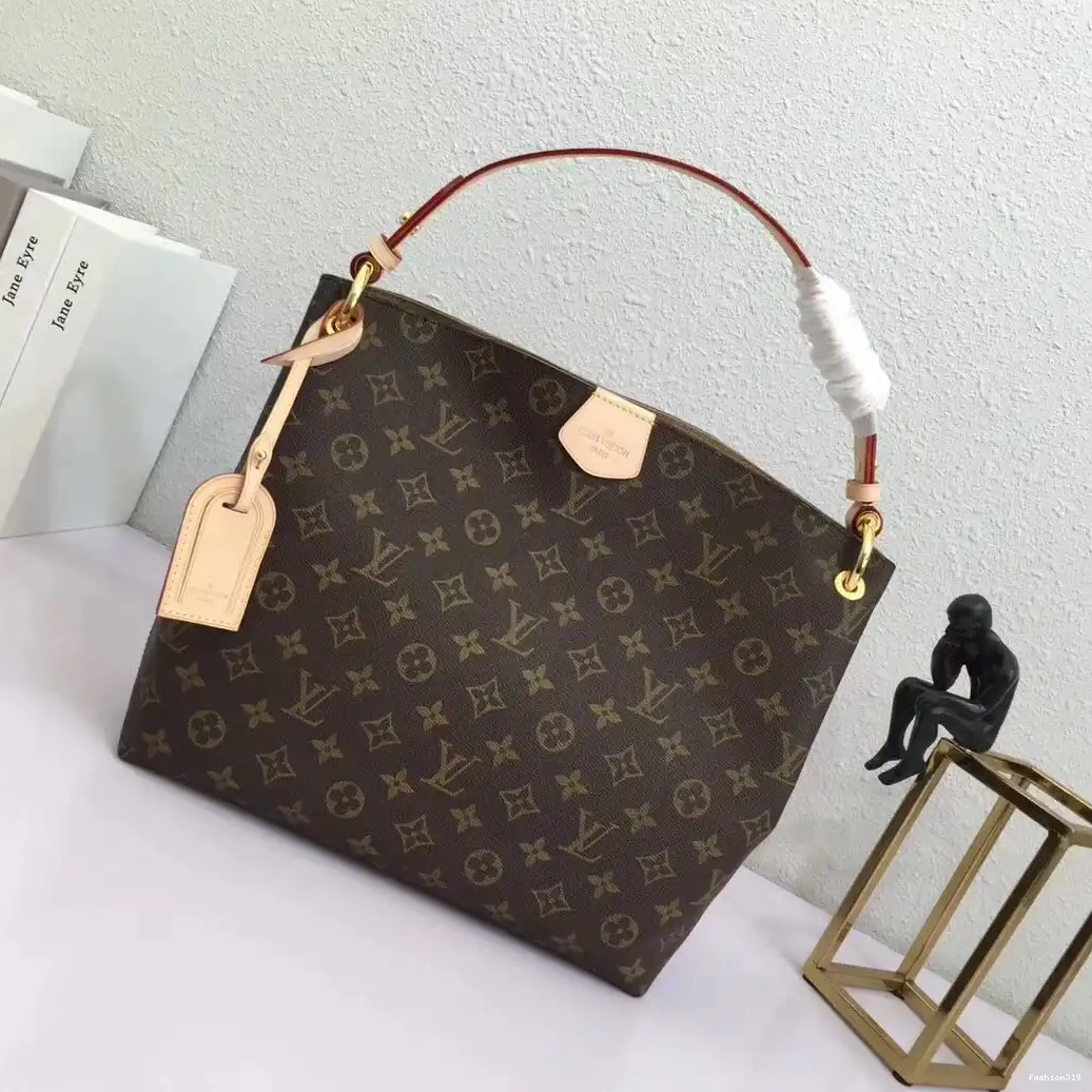 Vuitton PM Louis GRACEFUL 0402